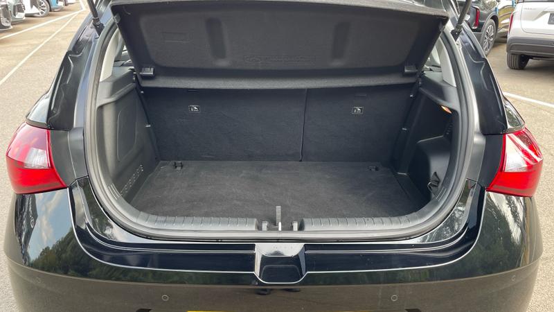 Hyundai i20 Photo cohere-7ef49effaa54b81c2311787f4d947e170adc7eca.jpg