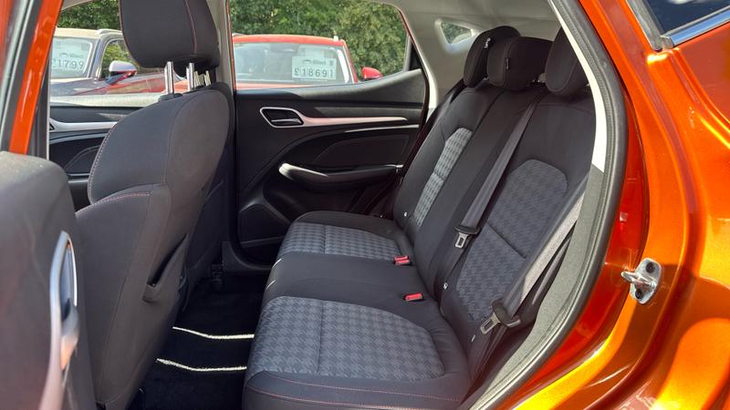 MG ZS Photo cohere-7ffedc875d9d0e0fe1e4678cba9dfc49212a9fec.jpg