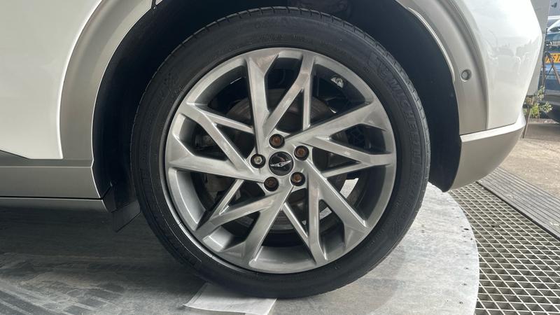 Genesis GV60 Photo cohere-807f43807ded65593de61c14a01f480fb37aff8b.jpg