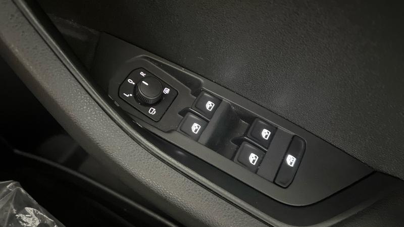 Skoda KAROQ Photo cohere-814517ba7e52c91bd7ee860dd5d0e1965208ef5a.jpg