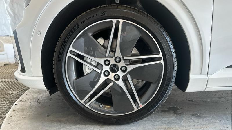 Genesis GV60 Photo cohere-814bad27eae6ea0bd46c17610953689808461b8c.jpg