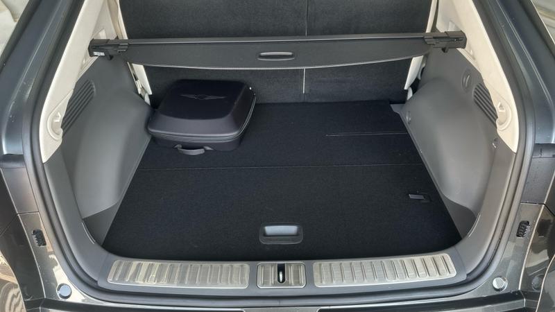 Genesis GV60 Photo cohere-8154f0a7e362138a8dde3d2bb1cd0c0821f80918.jpg