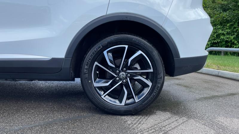 MG ZS Photo cohere-81c18a443bfea3342d956df86fabac17d25cd94e.jpg