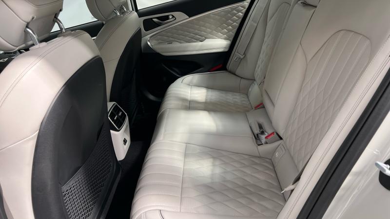 Genesis G70 Photo cohere-820dccb135fe61b4e577f15d1d828a7496c9318d.jpg