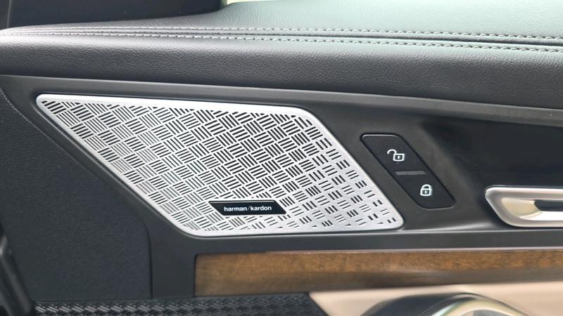 BMW X1 Photo cohere-827078ad2a458a07a77f355114ef3ba508221943.jpg