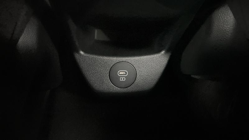 Hyundai i20 Photo cohere-828c1e70a2ae4e0a24da84e1a5c0cc129f7c3155.jpg