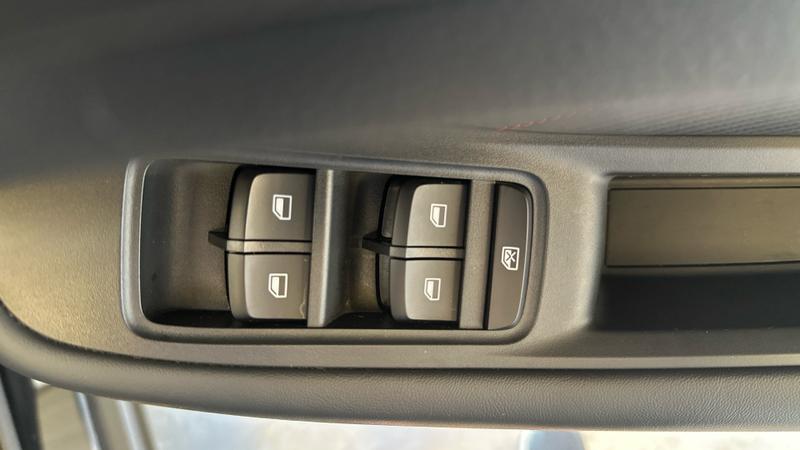 MG ZS Photo cohere-831c6fcd87a0af136784f420e68af4107518df65.jpg