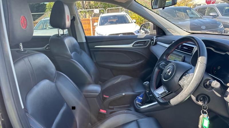 MG ZS Photo cohere-8321da55062e7bb3c3cd2f83c5615a9dfbc9f638.jpg