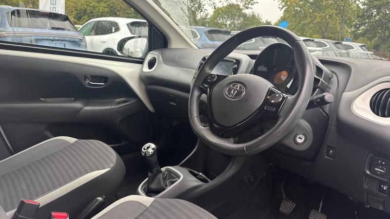 Toyota AYGO Photo cohere-8388cda722a303770eb91ea8e916fb3b4cb281f9.jpg