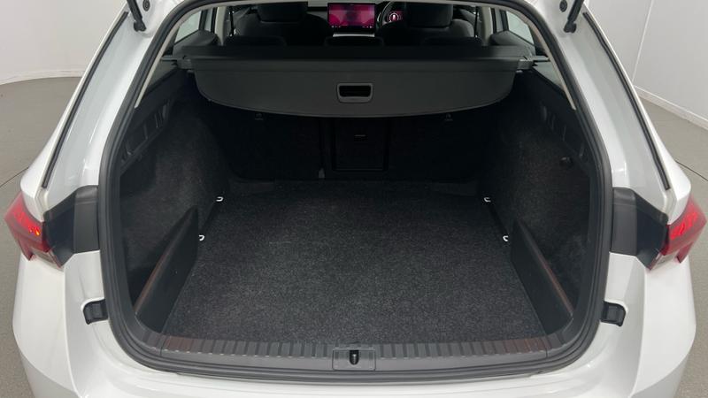Skoda OCTAVIA Photo cohere-8424d1c68b03d3bd73f4da6825cfe58fa5dced0c.jpg