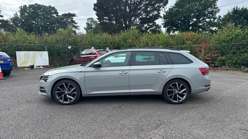 Skoda SUPERB Photo cohere-8429340b3f52042b12979005b3a29c817e3e49a9.jpg