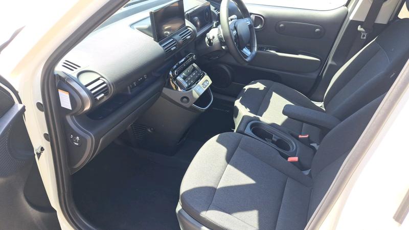 Hyundai INSTER Photo cohere-844616a7d6ad2bc9b7e4e7fdf46d5134c334e009.jpg
