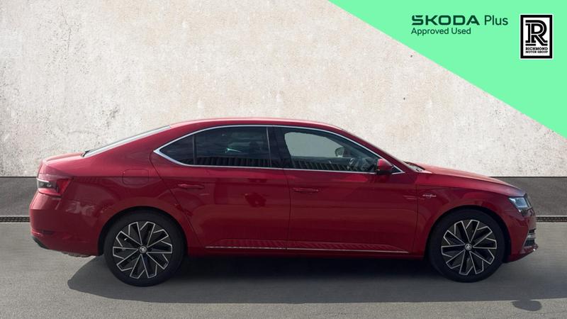 Skoda SUPERB Photo cohere-84b17cfd357fde459b9ae527111e17990ab798ea.jpg