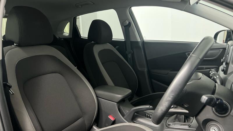 Hyundai KONA Photo cohere-84de76aea994c2432990c8eb185714efab06ed69.jpg