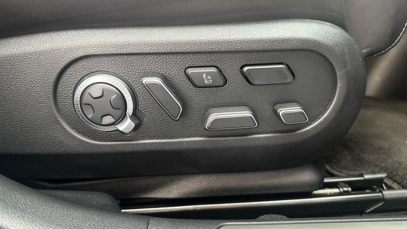 Genesis GV60 Photo cohere-850353fcf457745345bc507be3d2e6d80b6af345.jpg