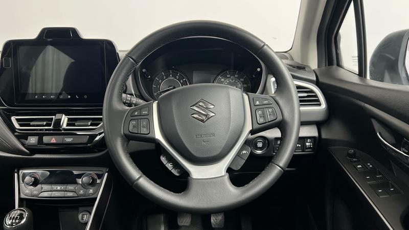 Suzuki S-Cross Photo cohere-85636dcb9875cee38aa79d6f4360b6b855dd97ea.jpg