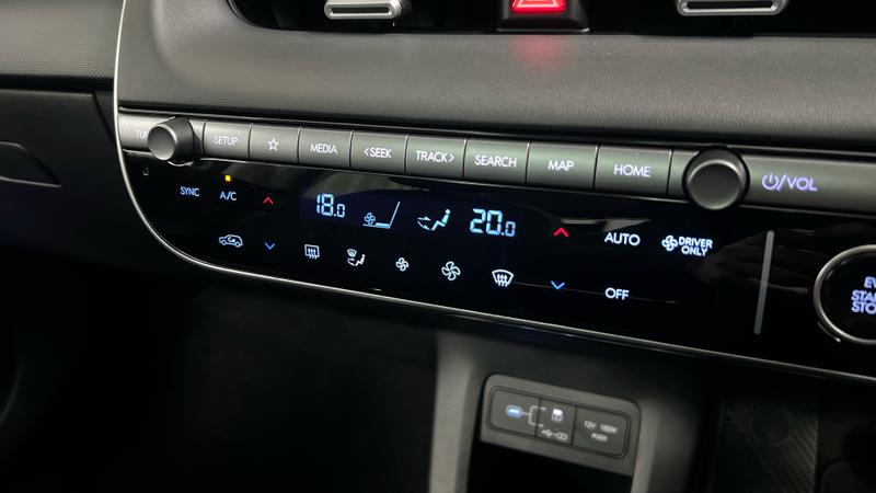 Hyundai IONIQ Photo cohere-858856f8f371867c5a409ab29e37e9262d65b737.jpg