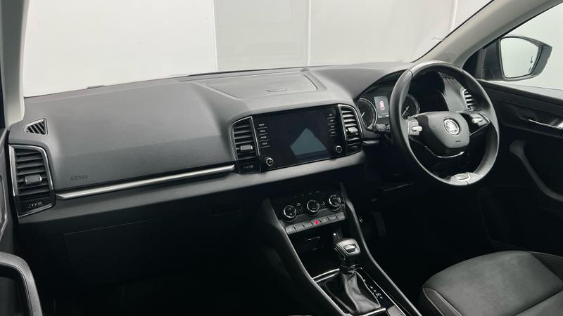 Skoda KAROQ Photo cohere-8597d4bcc7e1c08a243096ebdfa83e2f4ecd0d9e.jpg