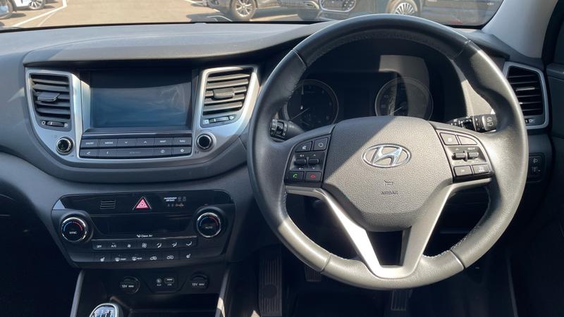 Hyundai TUCSON Photo cohere-85e57099adc8aeddc0710b4ef2a97e73f93eb774.jpg