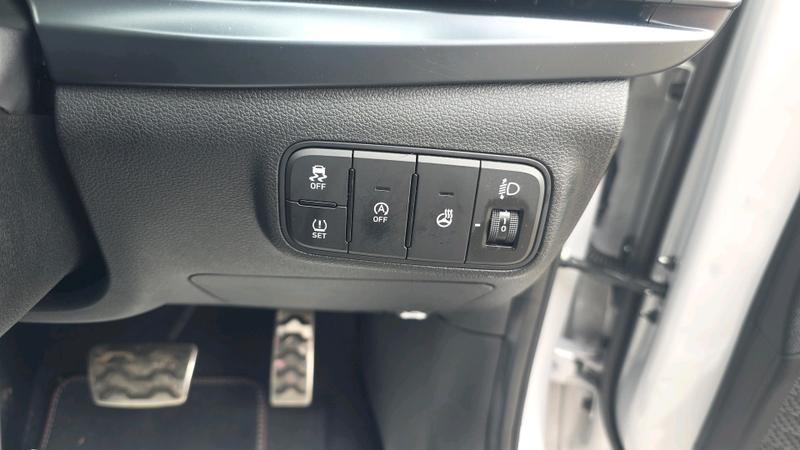 Hyundai i20 Photo cohere-8632abccea8584a6153ab25db736b0a6331c230b.jpg