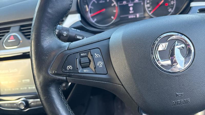 Vauxhall Corsa Photo cohere-864e65f485e81bc0c0645345d609242b9782dc42.jpg