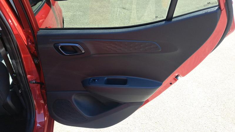 Hyundai i10 Photo cohere-86bef70518c03ac02b3cc1ee5b5332f76219d301.jpg