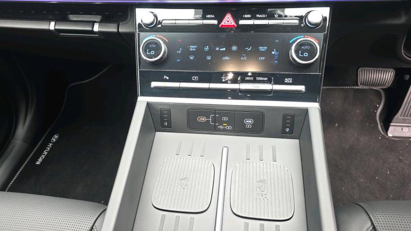 Hyundai Santa Fe Photo cohere-8759b2e6b7b64cfb1a146ca205116f8b2862e9ea.jpg