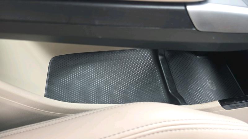 BMW X1 Photo cohere-879e546d325074d8ab9d233b7c2b3f3a45ee96ef.jpg