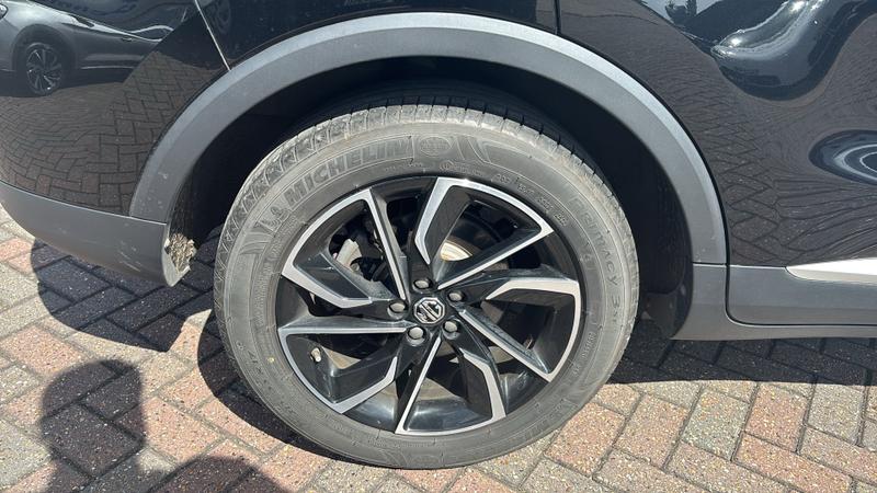 MG ZS Photo cohere-88a07a84457d681b309931fe6d6f1753801d7146.jpg