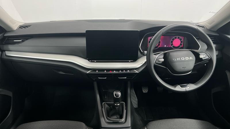 Skoda OCTAVIA Photo cohere-88e75d1f3d009b2c311d69a189038c98dfc24482.jpg