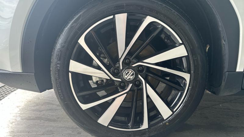 MG ZS Hybrid+ Photo cohere-88f3204b1947b9b07e308b57aa366992a7aaa4e8.jpg