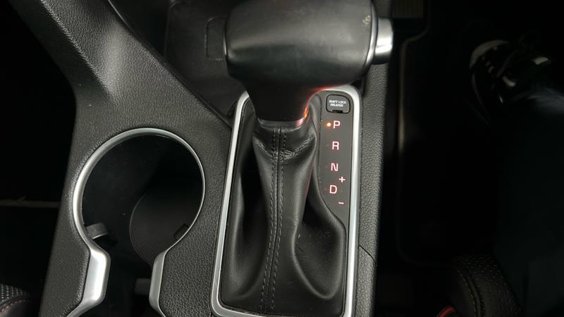 Kia Sportage Photo cohere-89d17c3670ec6ec070fbbe48eca5e9e151020737.jpg