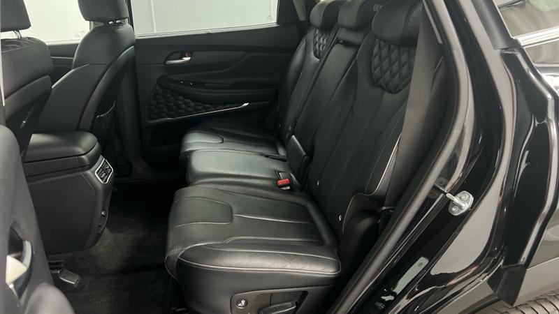 Hyundai Santa Fe Photo cohere-8a25df62745c0fe0ef33c1bf5f2afeccae8b58a4.jpg