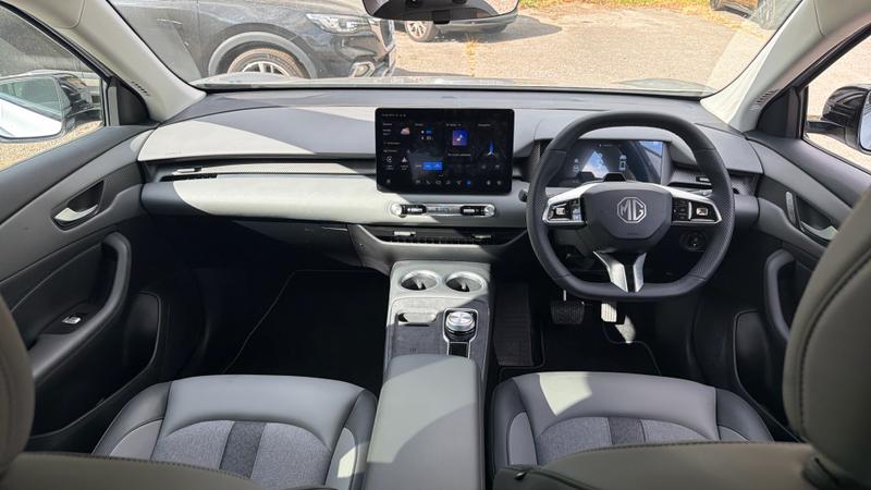 MG MGS5 Photo cohere-8a47ea80bca0e474ee3e9b524665c57bad66f602.jpg
