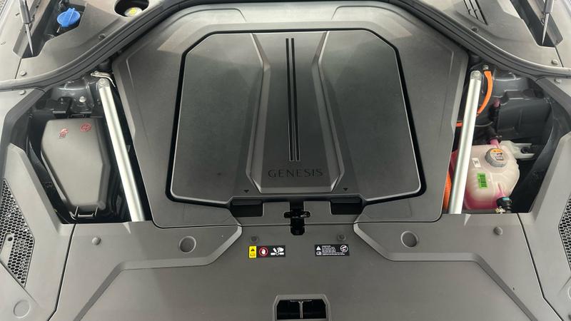 Genesis GV70 Photo cohere-8a5b468cadb3ebe19123da243b56911c6ccc2e95.jpg