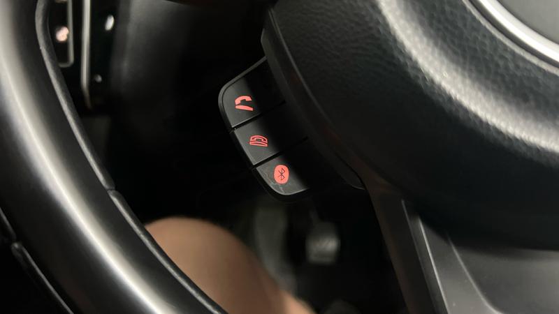Suzuki SWIFT Photo cohere-8a69632550b8883e24b0ecbc177cdd19bf248005.jpg