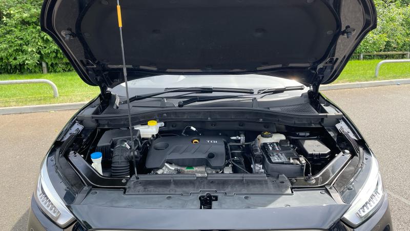 MG ZS Photo cohere-8ad99982f4f5a90f55e5d3e195e52963889c5754.jpg