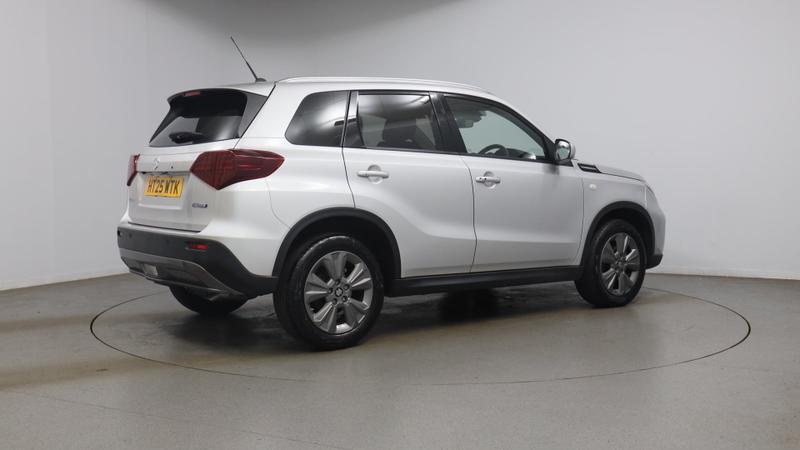 Suzuki VITARA Photo cohere-8b3ce3774c3239c5e6edd276ad04525efb583827.jpg