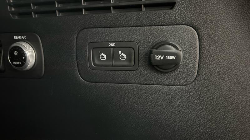 Hyundai Santa Fe Photo cohere-8b9972f3c68b98180bf1be3768c0abc414c35860.jpg
