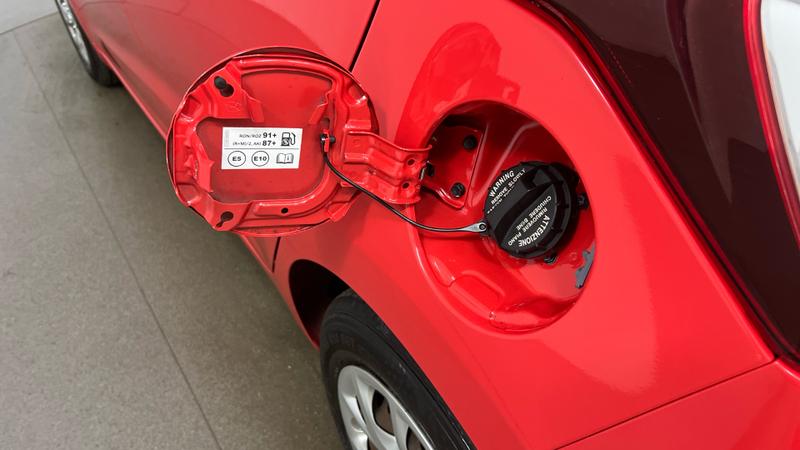 Hyundai i10 Photo cohere-8ba470cea9dcb1f9e4d92aae250d275044116b54.jpg