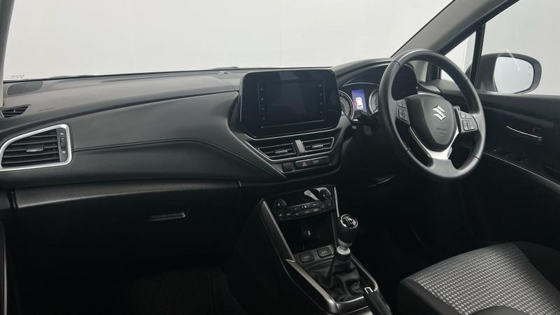 Suzuki S-Cross Photo cohere-8c173d679429e73603dbdb21d78b14240abdc96c.jpg