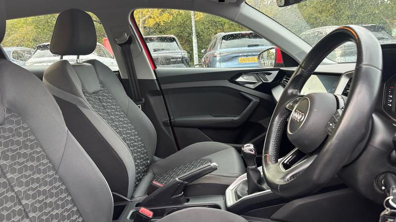 Audi A1 Photo cohere-8c2137f6f5bfe6c10956f73887abbf14d36c4b4c.jpg