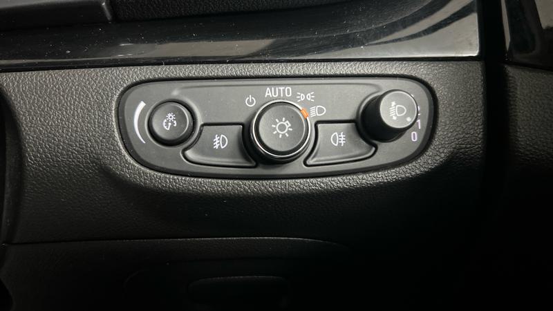Vauxhall Mokka X Photo cohere-8c92a49ef0bb0ae9c4e371b3203874565f76238a.jpg