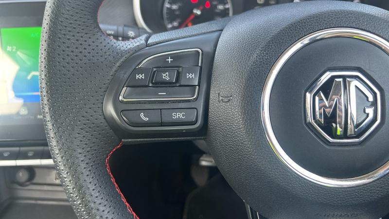 MG ZS Photo cohere-8cd74926ca41bc68c7476483f4ebcd33ba2f3ebb.jpg