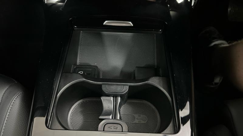 Mercedes-Benz A CLASS Photo cohere-8d1ad3d58a0c55a35f92e07317b8cfad3b7593ae.jpg