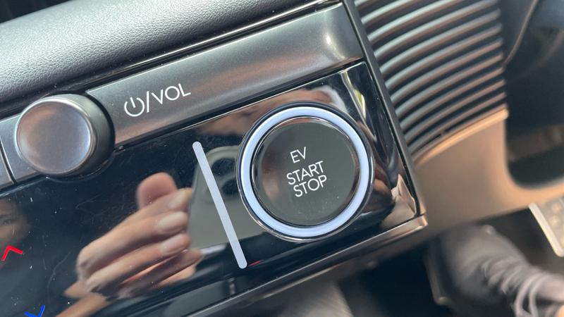 Hyundai IONIQ 5 Photo cohere-8d2a5158cba5d5f7f4524a36234304f62d5f93d5.jpg