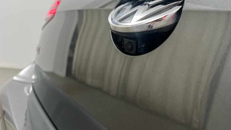 Volkswagen GOLF Photo cohere-8e894e753ac0531b74656401f74f04f24ce51b54.jpg