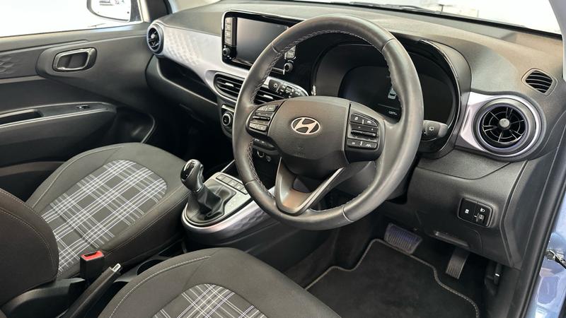 Hyundai i10 Photo cohere-8eb74c2d129fd682bd01c3481235d46d949345bf.jpg