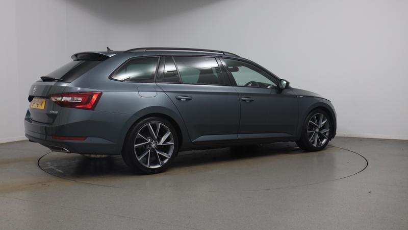 Skoda Superb Photo cohere-8f4b399514359598c418f3016ab5bd45ad691d5a.jpg