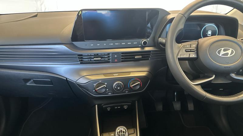 Hyundai i20 Photo cohere-8fa76759f3dd3a16d7fa377d13b1dec8c7dc89e6.jpg